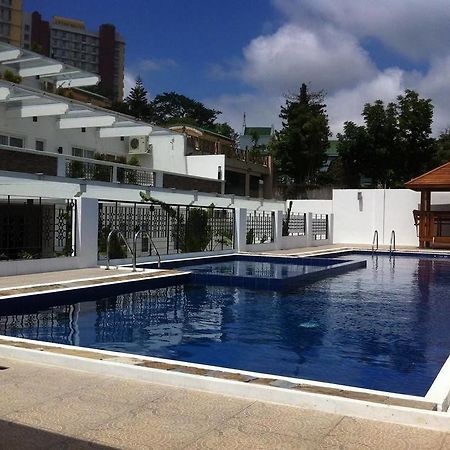 Vista Real Hotel Тагайтай Экстерьер фото